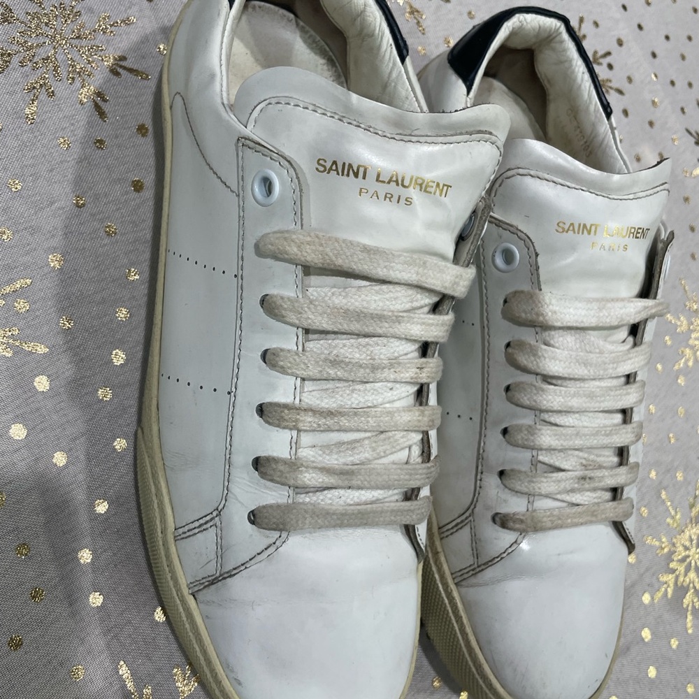 Saint Laurent White Leather Sneakers with Black Heel Tab